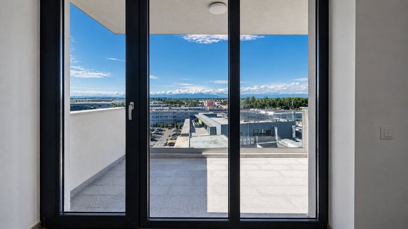 APARTAMENT 3 CAMERE GREENFIELD TEILOR - ETAJ 6/10 VEDERE PANORAMICA PARCARE INCLUSA
